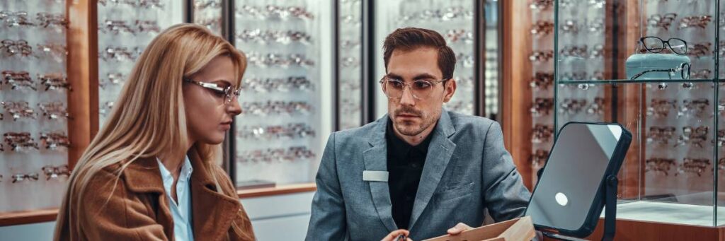 Salon optyczny. Obrazek w artykule Ile kosztują oprawki do okularów? Przewodnik po cenach i modelach